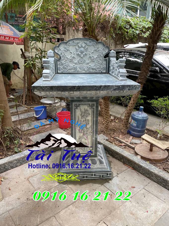 Bàn thờ ngoài trời thờ tiền chủ bằng đá Sài Gòn Bàn thờ ngoài trời thờ tiền chủ bằng đá Sài Gòn