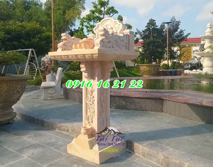 Bàn thờ ngoài trời thờ tiền chủ bằng đá vàng bán tại Sài Gòn Bàn thờ ngoài trời thờ tiền chủ bằng đá vàng bán tại Sài Gòn
