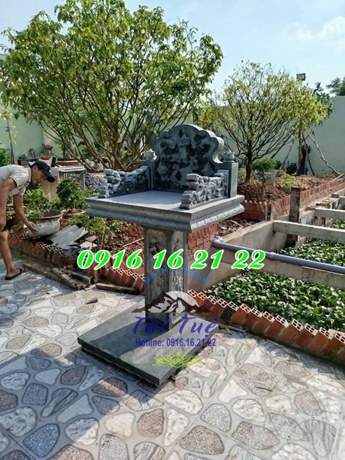 Mẫu bàn thờ thờ tiền chủ ngoài trời bằng đá không mái bán tại Sài Gòn Mẫu bàn thờ thờ tiền chủ ngoài trời bằng đá không mái bán tại Sài Gòn
