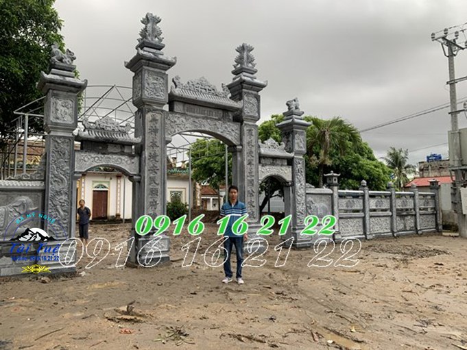 Cổng đá tam quan tại Tuyên Quang Cổng đá tam quan tại Tuyên Quang