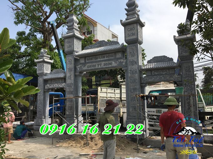 Cổng tam quan nhà thờ bằng đá tại Bắc Ninh Cổng tam quan nhà thờ bằng đá tại Bắc Ninh