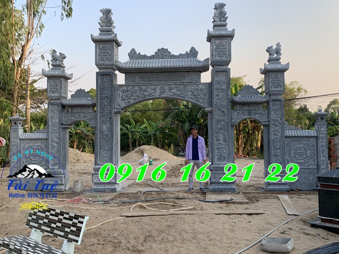 Mẫu cổng đá tam quan có mái Mẫu cổng đá tam quan có mái